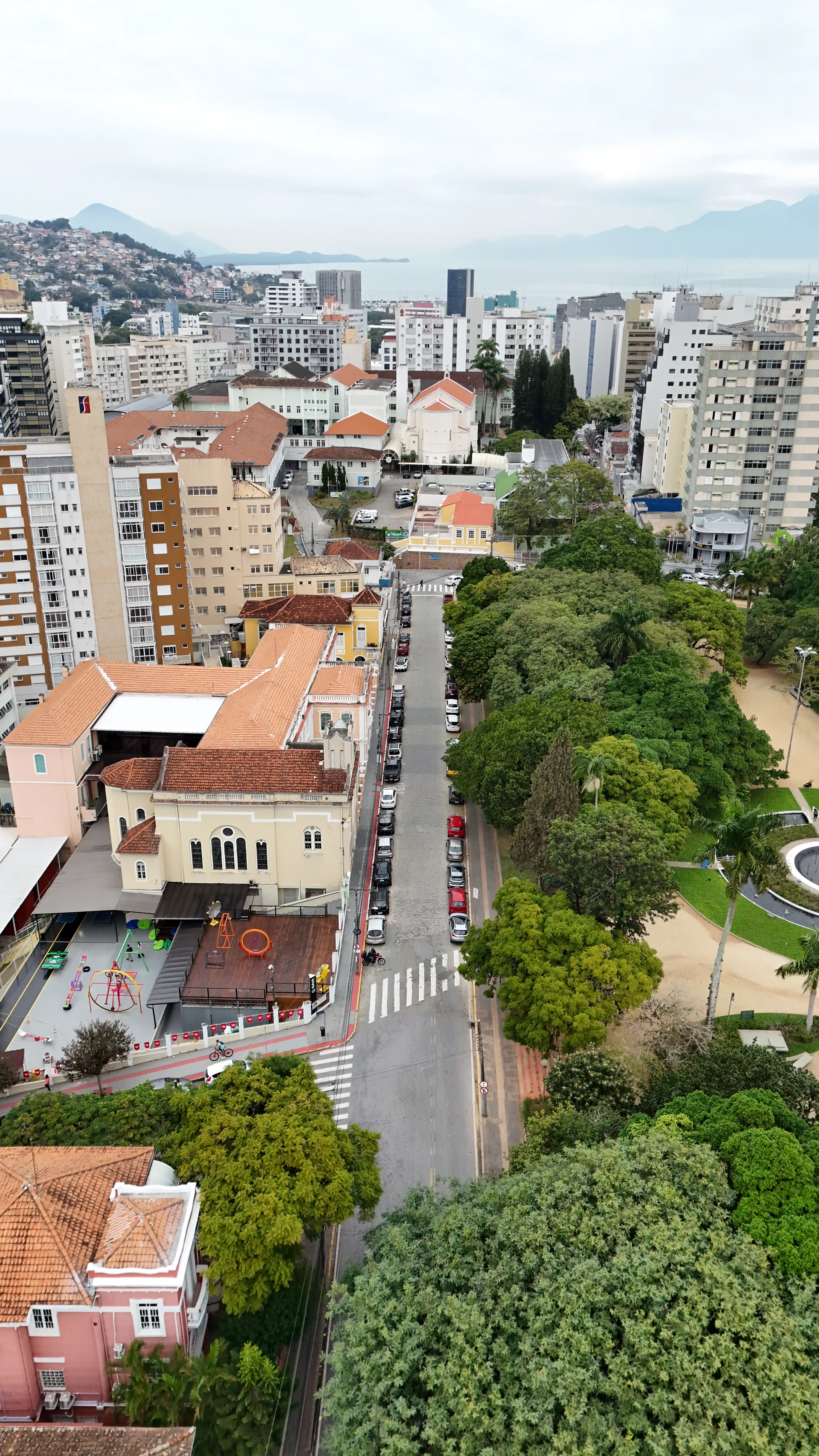 Área de lazer com piscina